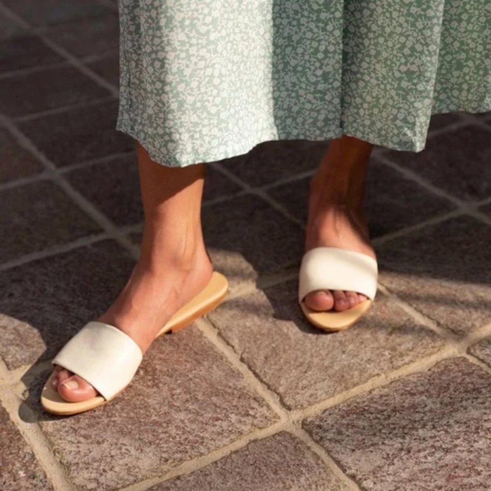 Nisolo Isla Slide Sandals in Bone